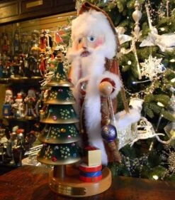 Steinbach Nutcracker - O Tannenbaum Santa - 1st In Series